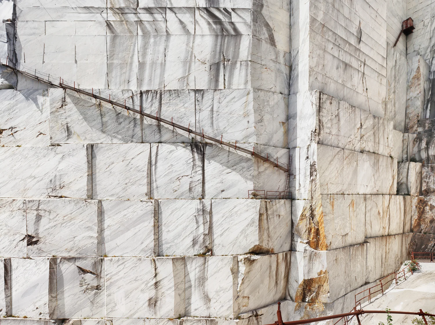 Marble quarry Henraux III — Wall